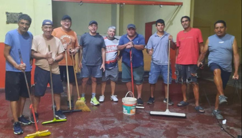 FATREFU inició la recuperación del Sindicato de la Fruta con ayuda de trabajadores