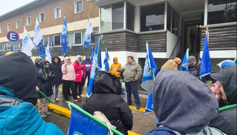 AMET Tierra del Fuego denunció condiciones salariales y educativas "de extrema gravedad"