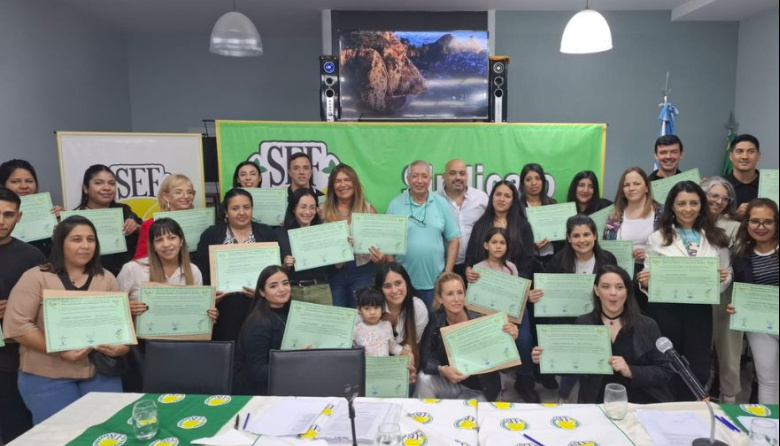 El SEF La Plata convocó a la entrega de certificados del Curso en Gestión de Farmacia 2025