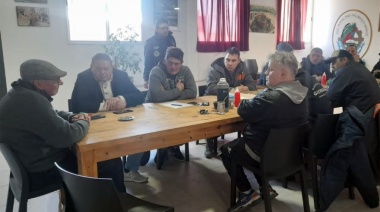 La conducción de SAONSINRA analizó la situación laboral y salarial con delegados de astilleros y talleres