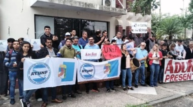 Docentes de la Universidad Nacional de Formosa paran por retrasos en los sueldos