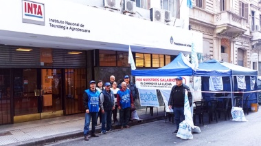 APINTA inició un Acampe por la Dignidad: “Hemos perdido un 40% de nuestros salarios”