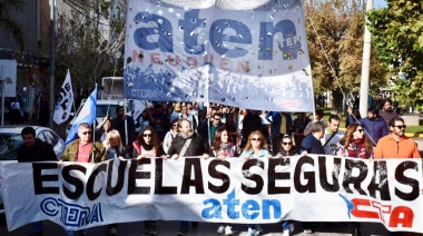 ATEN se movilizó "por escuelas seguras" en un día de paro tras el incendio en un establecimiento