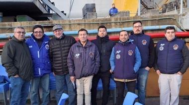 SAONSINRA celebró la botadura de la compuerta flotante en la Base Naval Puerto Belgrano