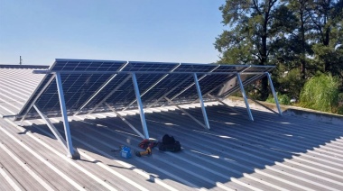 Luz y Fuerza Entre Ríos inicia la instalación de una central solar en su predio gremial