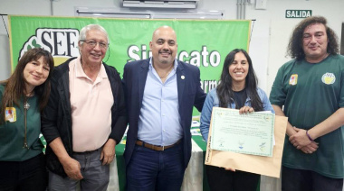 El SEF La Plata entregó certificados a egresados del Curso de Técnico en Gestión de Farmacia