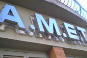 AMET amplió beneficios de formación para docentes en convenio con UNISAL
